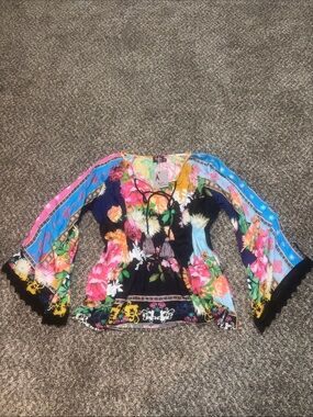 Colorful Floral Bell-Sleeve Women's Top - Blue / Multicolor